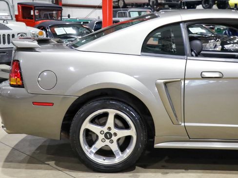 Used 2001 Ford Mustang Cobra image 9