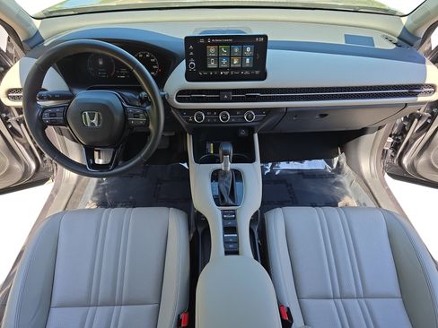 Used 2024 Honda HR-V EX-L image 9