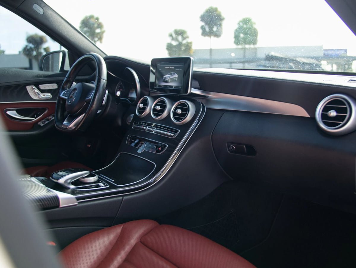 Used 2016 Mercedes-Benz C 300 Sedan image 24