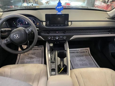 Used 2023 Honda Accord LX image 10