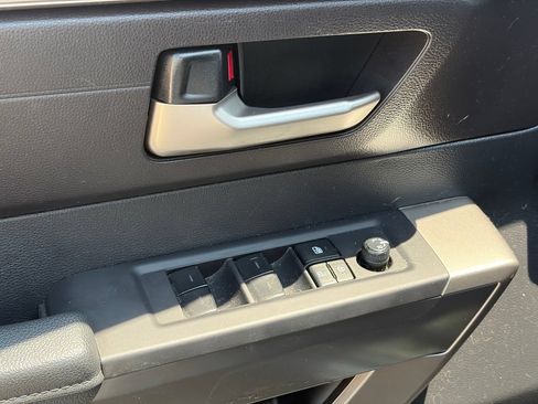 Used 2022 Toyota Tundra SR5 w/ Convenience Package RWD image 5