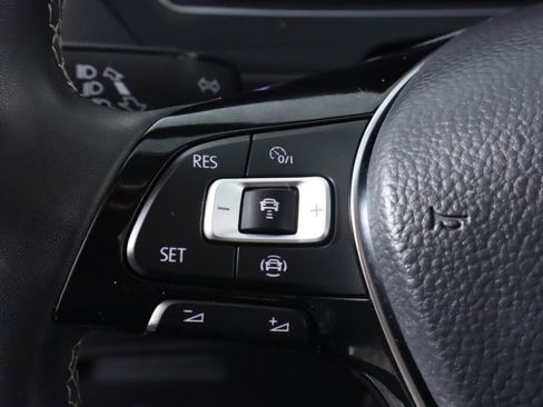 Used 2021 Volkswagen Tiguan SEL w/ 3rd Row Seat Package image 12