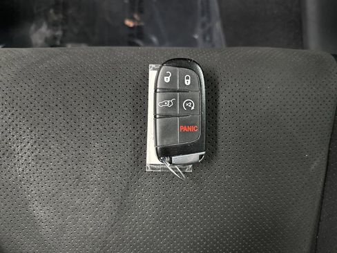 Used 2019 Jeep Grand Cherokee Trailhawk image 46