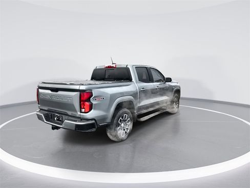 Used 2024 Chevrolet Colorado LT image 8