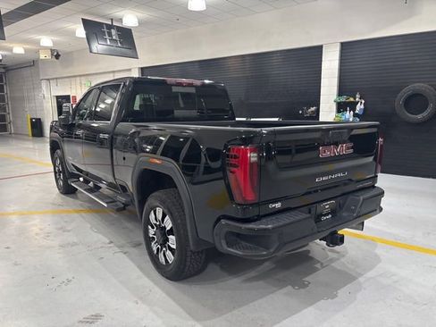 Used 2024 GMC Sierra 2500 Denali w/ Technology Package AWD/4WD image 6