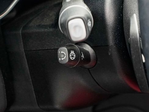 Used 2021 Mercedes-Benz GLC 300 4MATIC image 14