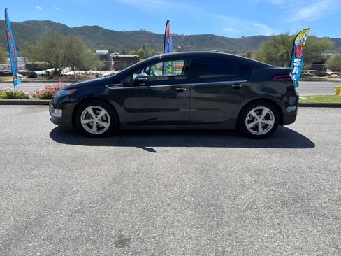 Used 2014 Chevrolet Volt w/ Enhanced Safety Package 1 FWD image 8