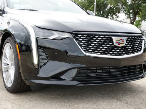 New 2025 Cadillac CT4 Premium Luxury image 28