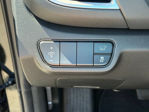 Used 2024 Kia Seltos SX w/ SX Sunroof Package AWD/4WD image 11