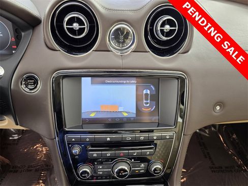 Used 2017 Jaguar XJ L Portfolio image 22