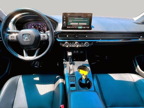 Used 2022 Honda Civic Touring image 16