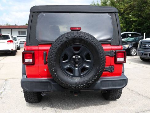 Used 2020 Jeep Wrangler Sport AWD/4WD image 6