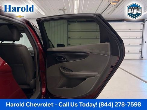 Used 2016 Chevrolet Impala LTZ w/ Enhanced Convenience Package FWD image 8