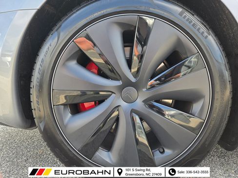Used 2024 Tesla Model S Plaid AWD/4WD image 32