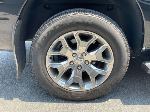 Used 2017 RAM 1500 Limited image 16