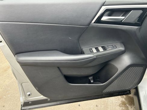 Used 2024 Mitsubishi Outlander Ralliart image 17