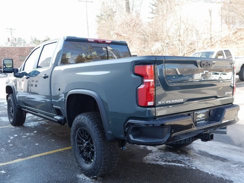 New 2026 Chevrolet Silverado 2500 ZR2 image 5