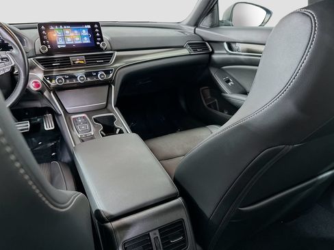Used 2021 Honda Accord Sport image 26