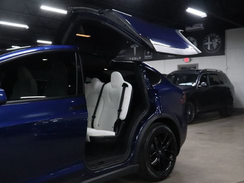 Used 2021 Tesla Model X Long Range AWD/4WD image 18