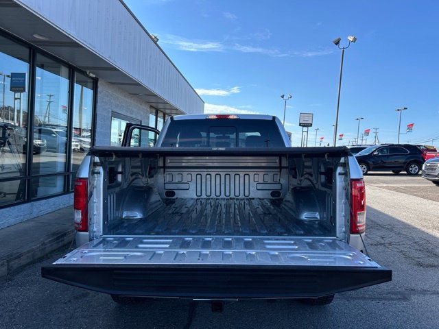 Used 2017 Ford F150 XLT w/ Equipment Group 302A Luxury AWD/4WD image 22
