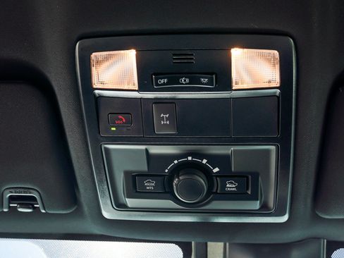 Certified 2023 Toyota Tacoma TRD Off-Road AWD/4WD image 29