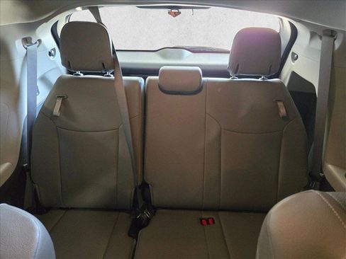 Used 2023 Toyota Sienna Limited AWD/4WD image 22
