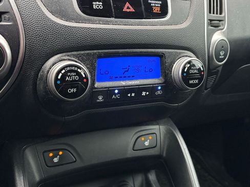 Used 2012 Hyundai Tucson Limited FWD image 9