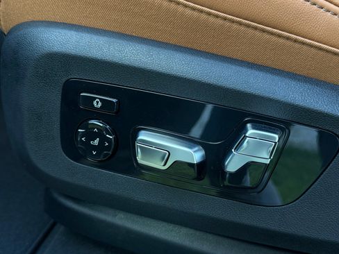 Used 2026 BMW X6 M60i w/ Climate Comfort Package image 14