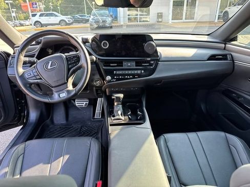 Used 2024 Lexus ES 350 F Sport FWD image 10