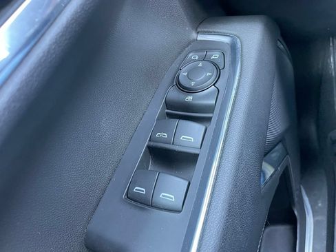 Used 2023 Chevrolet Silverado 1500 LT AWD/4WD image 21