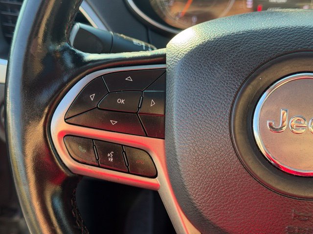 Used 2021 Jeep Cherokee Latitude Lux w/ Sun & Sound Group FWD image 29
