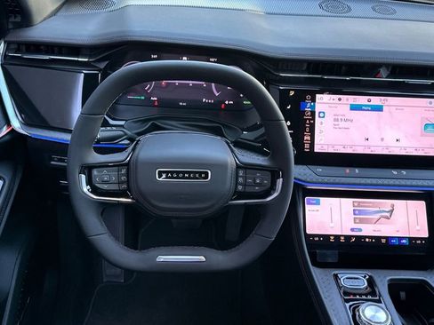 New 2025 Jeep Wagoneer S Limited image 14