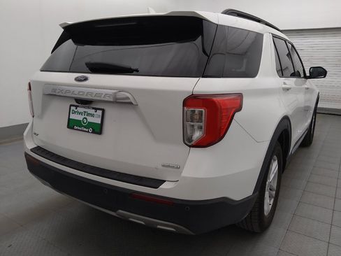 Used 2020 Ford Explorer XLT w/ Equipment Group 202A RWD image 9