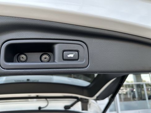 Used 2022 Honda Pilot EX-L image 32
