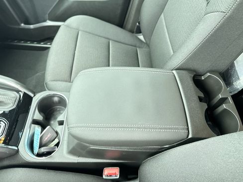 Used 2024 GMC Canyon Elevation image 26