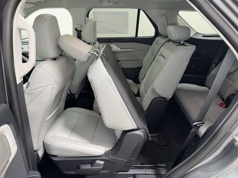 New 2026 Ford Explorer Active w/ Active Comfort Package image 34