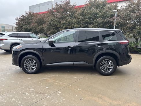 Used 2026 Nissan Rogue SV AWD/4WD image 8