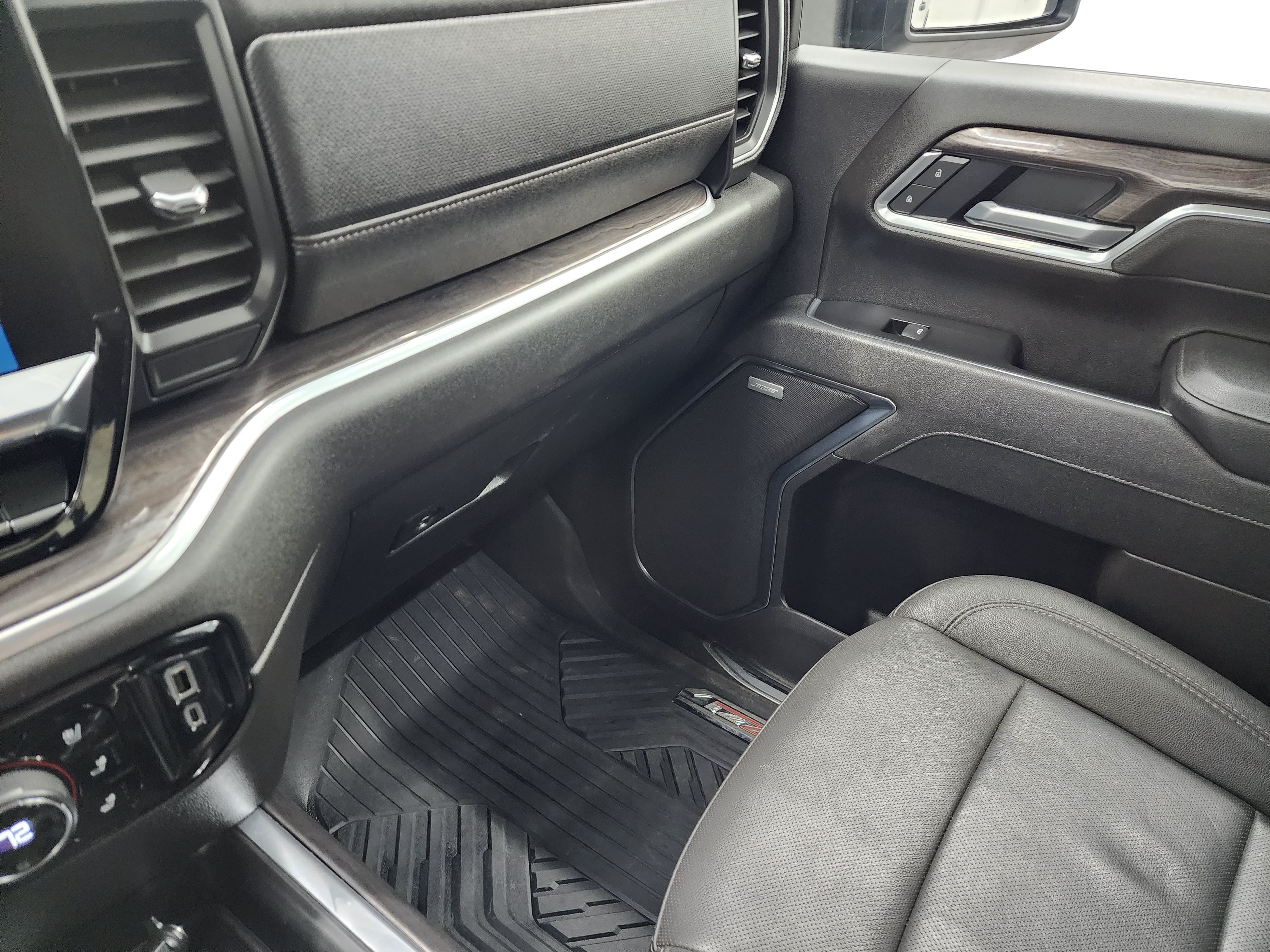 Used 2026 Chevrolet Silverado 2500 LTZ w/ Trail Boss Package AWD/4WD image 12