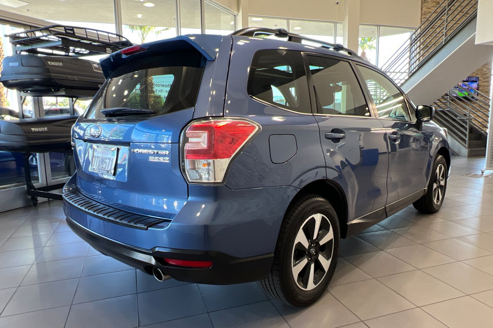 Used 2017 Subaru Forester 2.5i Limited AWD/4WD image 5