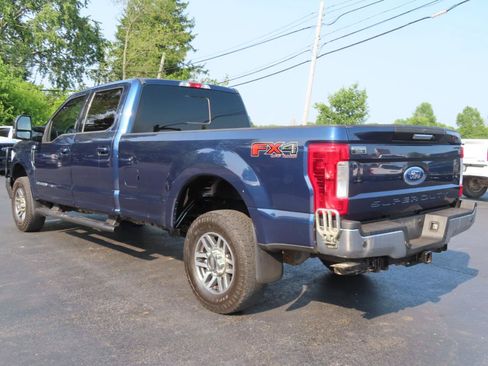 Used 2019 Ford F250 Lariat w/ FX4 Off-Road Package AWD/4WD image 4
