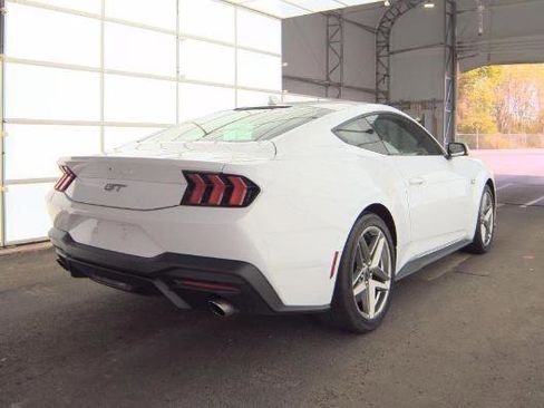 Used 2024 Ford Mustang GT Premium RWD image 3