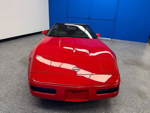 Used 1992 Chevrolet Corvette Convertible RWD image 2