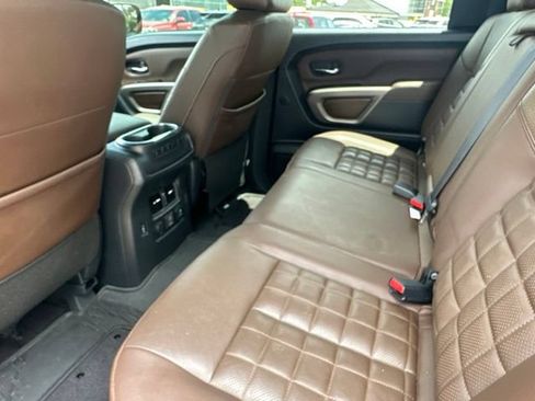 Used 2023 Nissan Titan Platinum Reserve w/ Moonroof Package AWD/4WD image 14