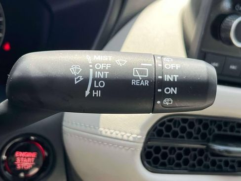 Used 2024 Honda HR-V LX image 23