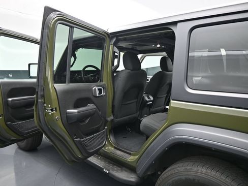 Used 2021 Jeep Wrangler Unlimited Sport AWD/4WD image 16