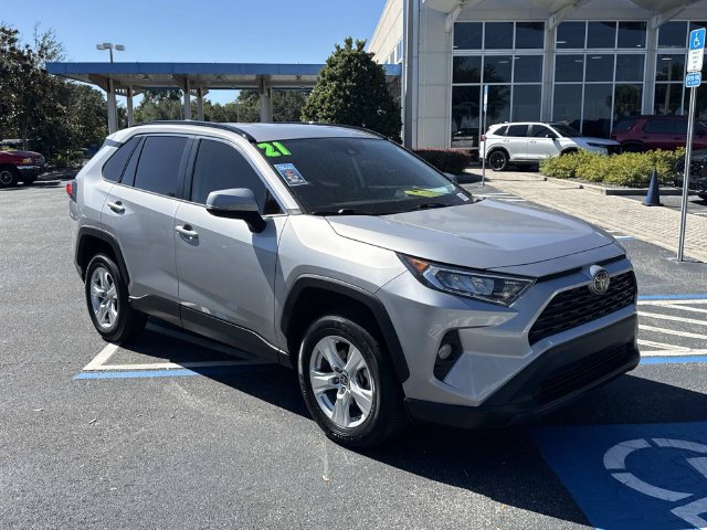 Used 2021 Toyota RAV4 XLE FWD image 2
