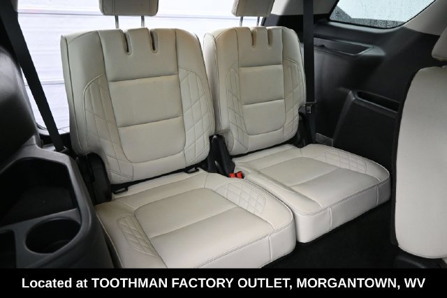 Used 2017 Ford Explorer Platinum AWD/4WD image 11
