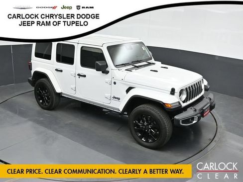 Used 2025 Jeep Wrangler Unlimited Sahara w/ Safety Group AWD/4WD image 34