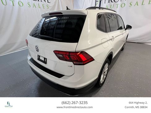 Used 2018 Volkswagen Tiguan SE w/ Panoramic Sunroof Package FWD image 7
