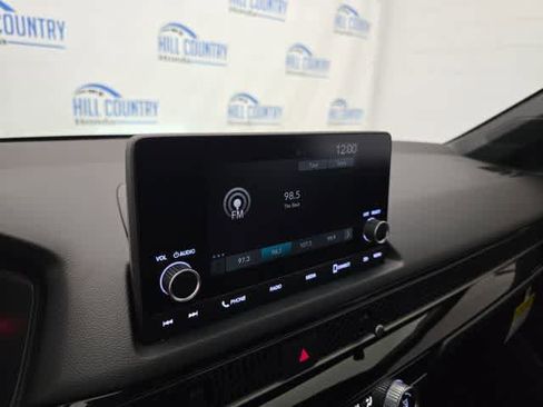 Used 2025 Honda Civic Sport image 29